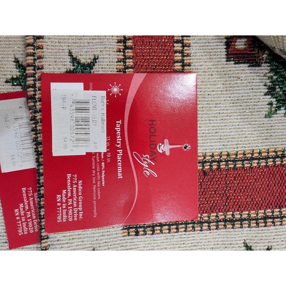 Holiday Style Tapestry Placemat Set Cream Christmas Tree 4-Piece 13x19 NEW